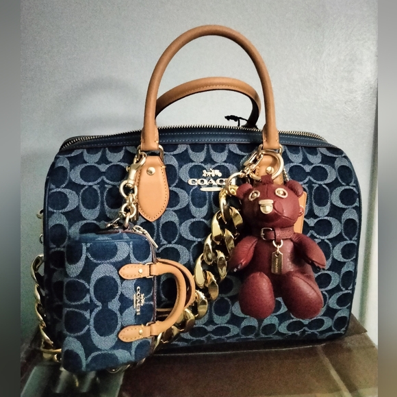 NOT FOR SALE Coach Bags they are so 🥰 cute/Not for Sale - Picture 4 of 7